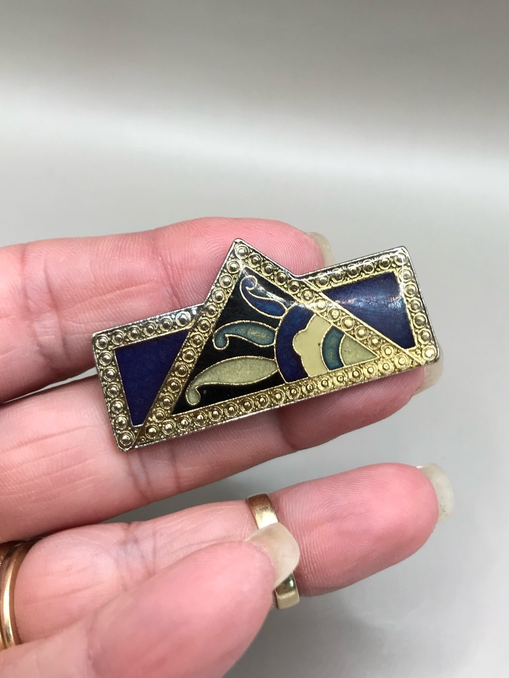 Vintage Gold-Tone Blue Enamel Art Deco Inspired Brooch - Picture 6 of 7